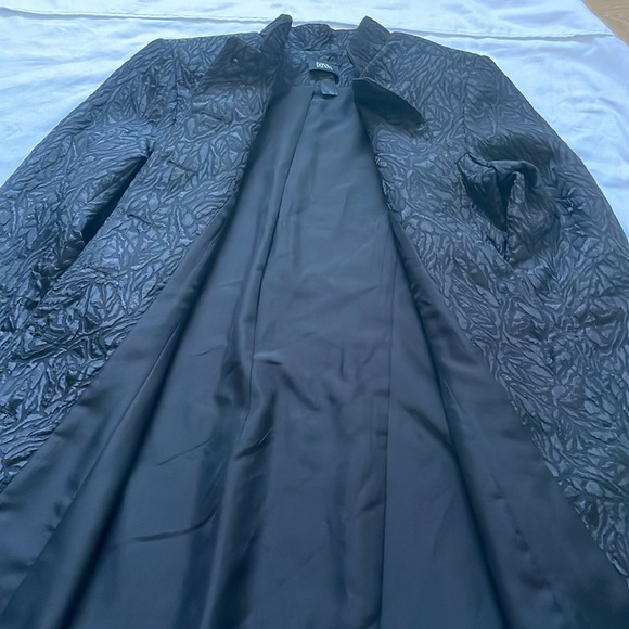 Classic  black trench coat- fully lined. With beautiful shiny black bottons - Picture 4 of 4